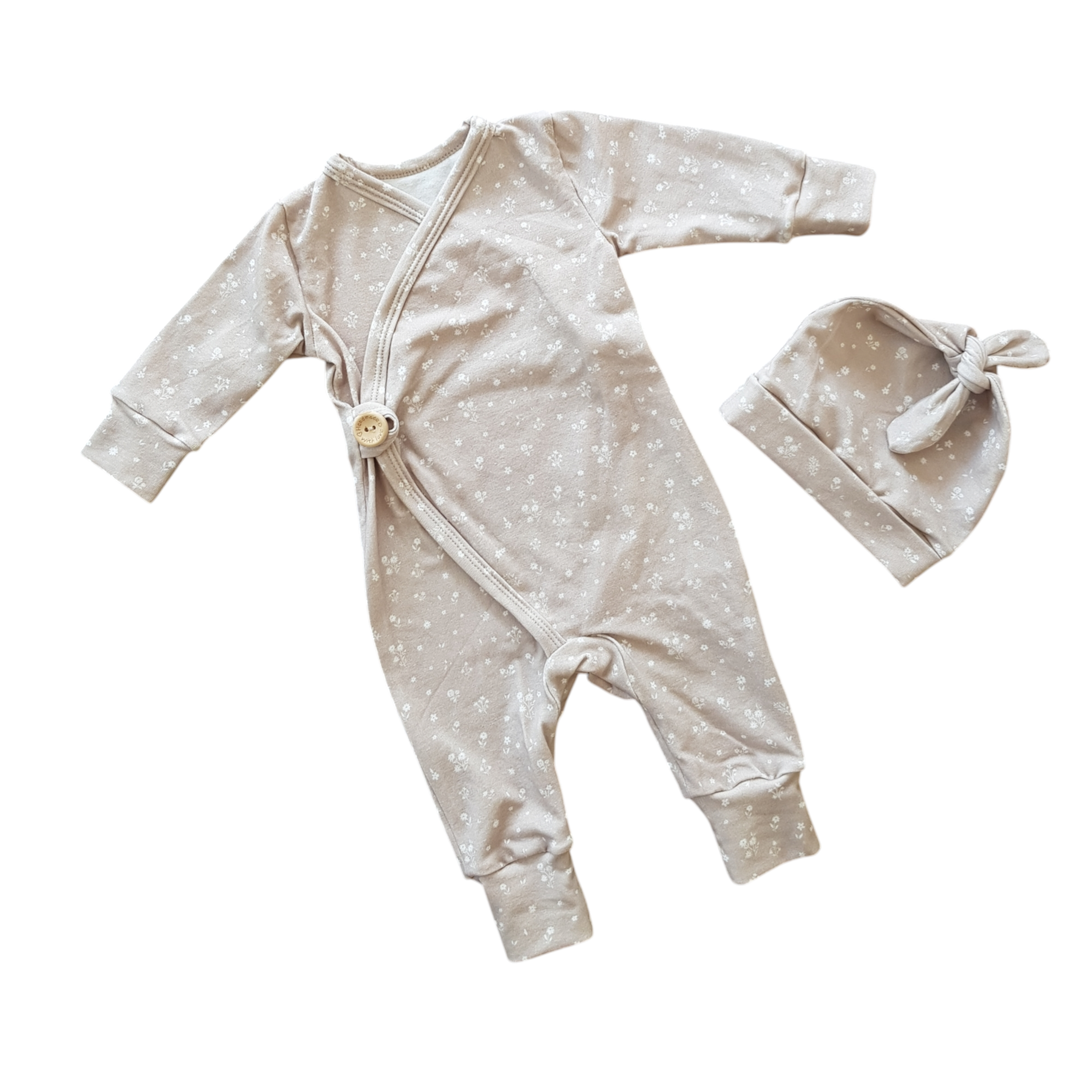 Boxpakje met muts beige met bloemetjes crème